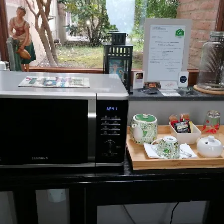 Bed and Breakfast D'hote Les Volets Bleus